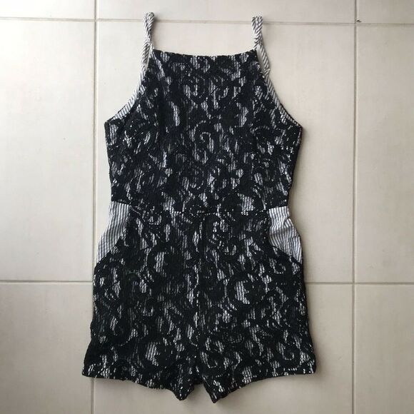 Dress Forum Stripe Seersucker Lace Romper - Picture 1 of 8